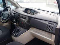 Usata Lancia Musa 89 CV (65 kW) 2006 Giallo Monovolume