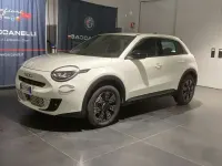 Usata Fiat 600 145 CV (106 kW) 2025 Bianco SUV