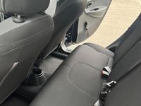 Usata Lancia Ypsilon 60 CV (44 kW) 2016 Blu Utilitaria