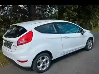 Usata Ford Fiesta 82 CV (60 kW) 2009 Bianco Berlina