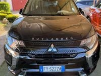 Usata Mitsubishi Outlander P-HEV 135 CV (99 kW) 2020 Nero SUV