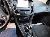 Usata Ford Focus 120 CV (88 kW) 2018 Grigio Station wagon