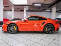 Usata Porsche 911 Turbo S 650 CV (478 kW) 2021 Orange fusion Coupé