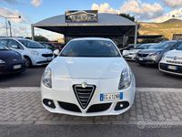 Usata Alfa Romeo Giulietta Distinctive 120 CV (88 kW) 2011 Bianco Utilitaria