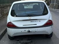 Usata Lancia Ypsilon 2000 Bianco Utilitaria