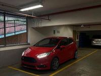 Usata Ford Fiesta ST 182 CV (133 kW) 2015 Rosso Utilitaria