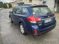 usata Subaru Outback 2013