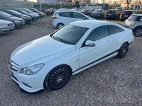 Usata Mercedes E220 Avantgarde 170 CV (125 kW) 2010 Bianco Coupé