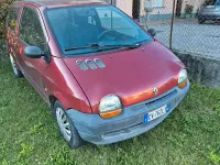 Usata Renault Twingo 54 CV (39 kW) 2006 Rosso Utilitaria