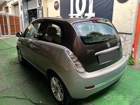 Usata Lancia Ypsilon 69 CV (50 kW) 2010 Grigio Utilitaria