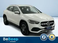 Usata Mercedes GLA200 150 CV (110 kW) 2021 Bianco pastello SUV
