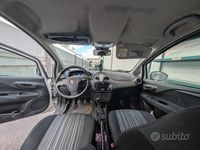 Usata Fiat Punto Evo 77 CV (56 kW) 2011 Bianco Utilitaria