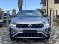 Usata VW T-Roc Life 116 CV (85 kW) 2023 Nero SUV