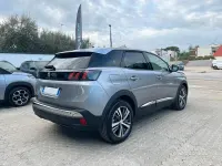 Usata Peugeot 3008 Allure 131 CV (96 kW) 2024 Grigio artense SUV