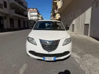 Usata Lancia Ypsilon 95 CV (69 kW) 2013 Bianco Utilitaria