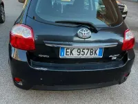 Usata Toyota Auris 90 CV (66 kW) 2011 Nero Utilitaria
