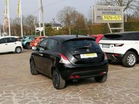 Usata Lancia Ypsilon Gold 69 CV (50 kW) 2023 Nero Utilitaria