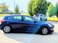 Usata Ford Focus Titanium 120 CV (88 kW) 2018 Blu/azzurro Berlina