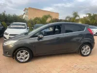 Usata Ford Fiesta 95 CV (69 kW) 2016 Grigio Utilitaria