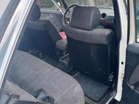 Usata Mercedes 240 72 CV (52 kW) 1983 Bianco Berlina