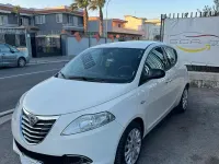 Usata Lancia Ypsilon Gold 95 CV (69 kW) 2012 Bianco Utilitaria
