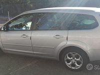 Usata Ford Focus 90 CV (66 kW) 2007 Grigio Station wagon