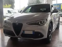 Usata Alfa Romeo Stelvio Sprint 190 CV (139 kW) 2022 Argento SUV