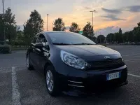 Usado Kia Rio Active 75 HP (55 kW) 2017 Preto Sedan