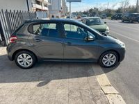 usata Peugeot 208 1.4 HDi 68 CV 5 porte Access