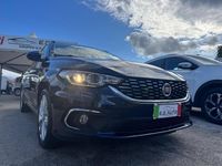 Usata Fiat Tipo Lounge 120 CV (88 kW) 2017 Blu Station wagon
