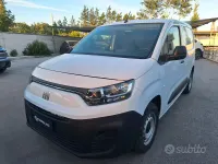 Usata Fiat Doblò 102 CV (75 kW) 2023 Bianco Monovolume