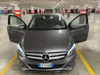Usata Mercedes B180 109 CV (80 kW) 2018 Grigio Utilitaria