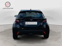 Second-hand Toyota Yaris Hybrid 92 CP (67 kW) 2025 Negru Berlinǎ