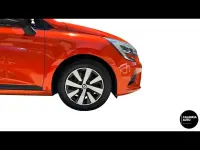Usata Renault Clio Equilibre 100 CV (73 kW) 2023 Arancione Utilitaria