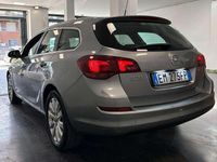 Usata Opel Astra Cosmo 125 CV (91 kW) 2012 Grigio Station wagon