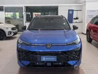 Nuova VW T-Roc R-line 150 CV (110 kW) 2025 Nero SUV