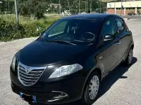 Usata Lancia Ypsilon Gold 69 CV (50 kW) 2012 Utilitaria