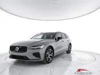Nuova Volvo V60 Plus 197 CV (144 kW) 2026 Grigio Station wagon