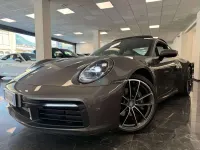 Usata Porsche 911 Carrera 4 385 CV (283 kW) 2020 Grigio scuro Coupé