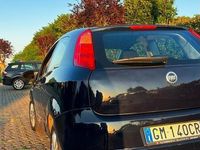 Usata Fiat Grande Punto Dynamic 77 CV (56 kW) 2009 Blu Utilitaria