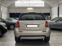 Usata Suzuki SX4 107 CV (78 kW) 2008 Argento SUV