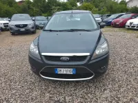 Käytetty Ford Focus 90 HP (66 kW) 2008 Harmaa Farmari