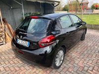 Usata Peugeot 208 Allure 82 CV (60 kW) 2016 Utilitaria
