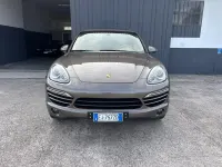 Usata Porsche Cayenne 240 CV (176 kW) 2011 Marrone SUV