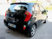 Usata Kia Picanto 69 CV (50 kW) 2012 Nero Utilitaria