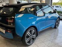 Usata BMW i3 75 kW (102 CV) 2018 Blu/azzurro Utilitaria