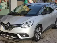 Usata Renault Scénic Intens 110 CV (80 kW) 2017 Grigio Monovolume