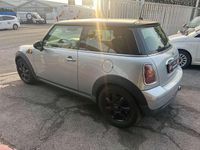 Usata Mini Cooper 120 CV (88 kW) 2009 Argento Utilitaria