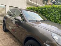 Usata Porsche Cayenne 245 CV (180 kW) 2011 Marrone SUV
