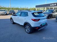 Usata Kia Stonic Style 83 CV (61 kW) 2022 Bianco SUV